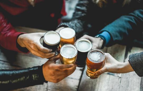 Playing Background Music In Bars And Restaurants